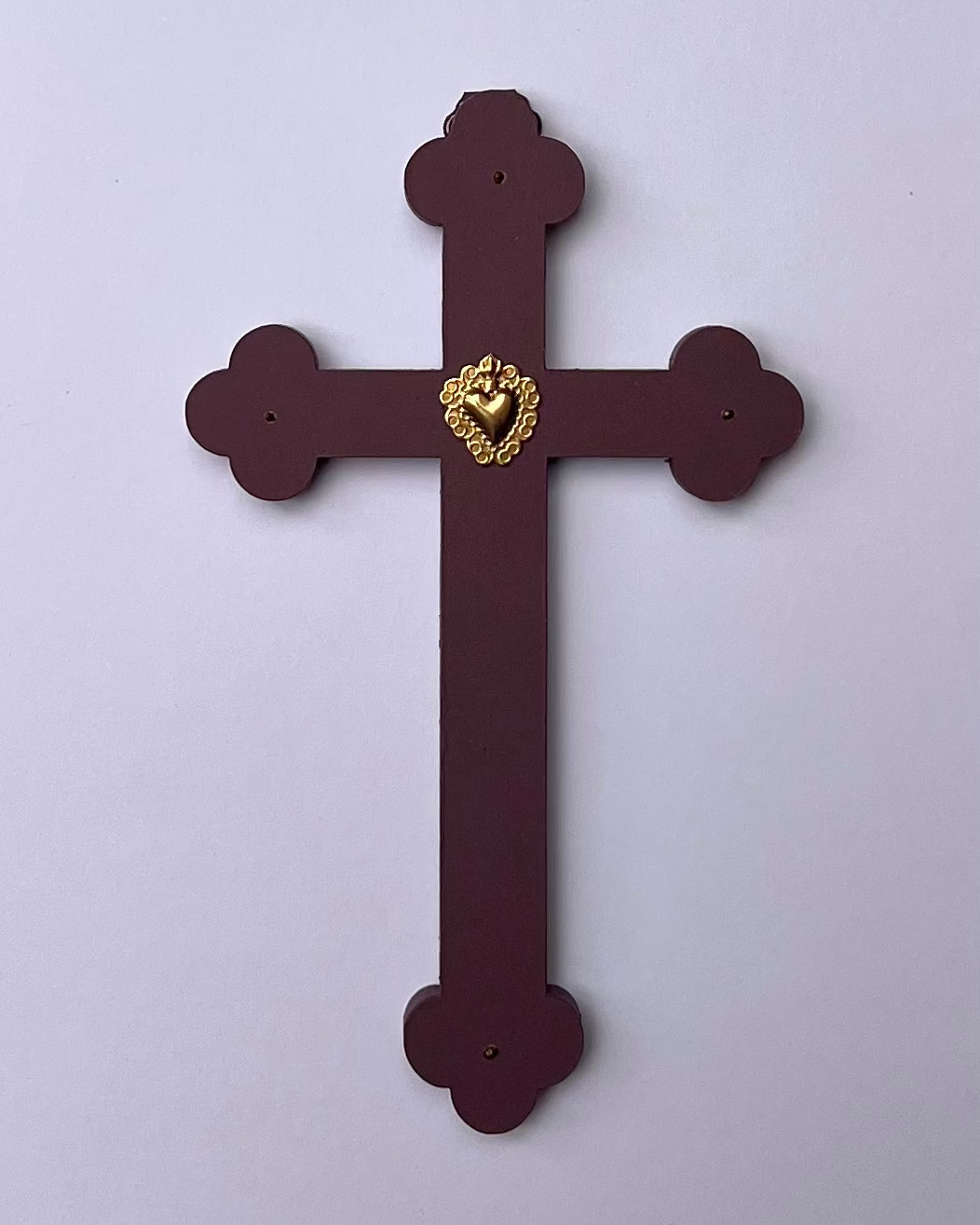 Crucifix coeur joyeux prune
