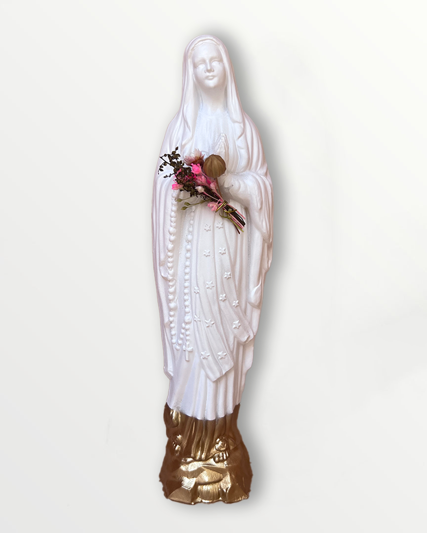 Statuette de la Vierge fleurie