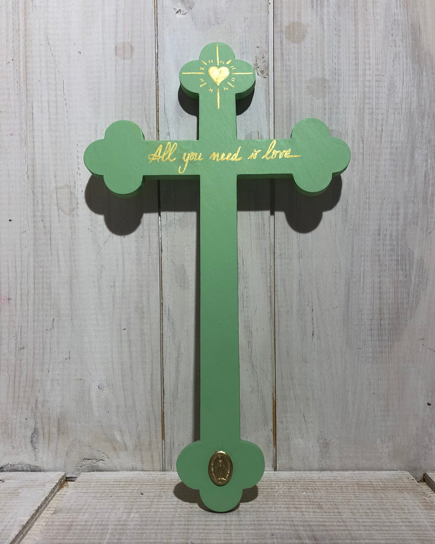Crucifix M vert clair
