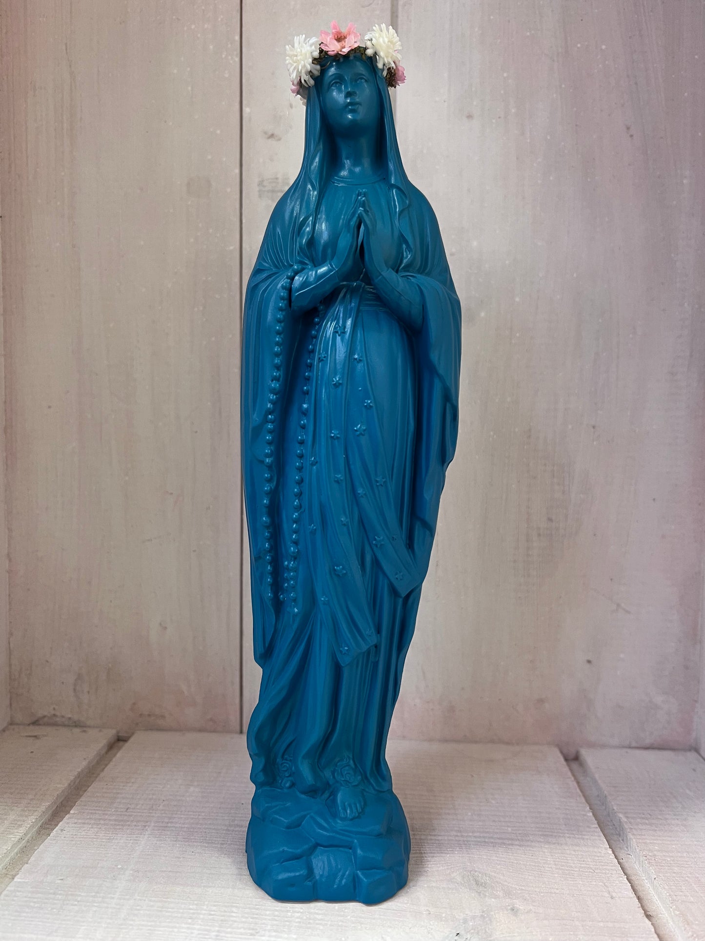 Statuette Vierge 25 cm Couronnée Fleurie