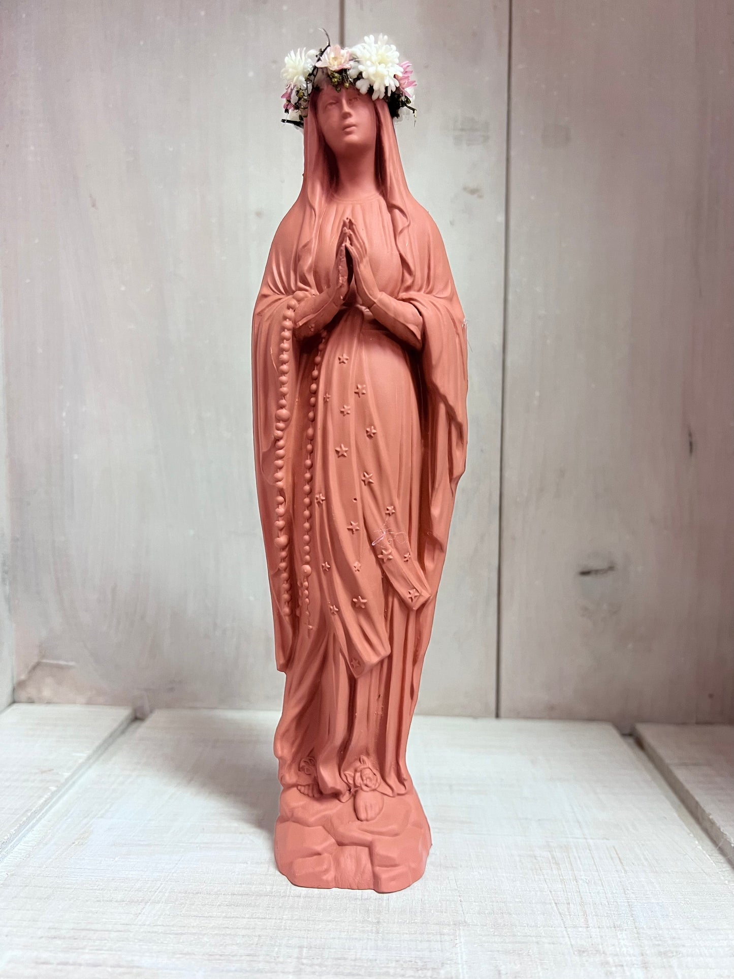 Statuette Vierge 25 cm Couronnée Fleurie