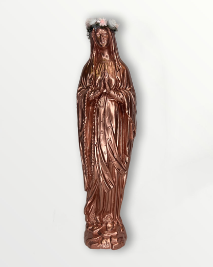 Statuette de la Vierge couronnée de fleurs