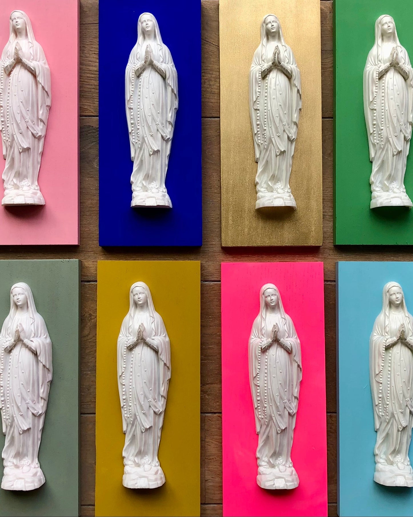 Les Vierges sur cadre